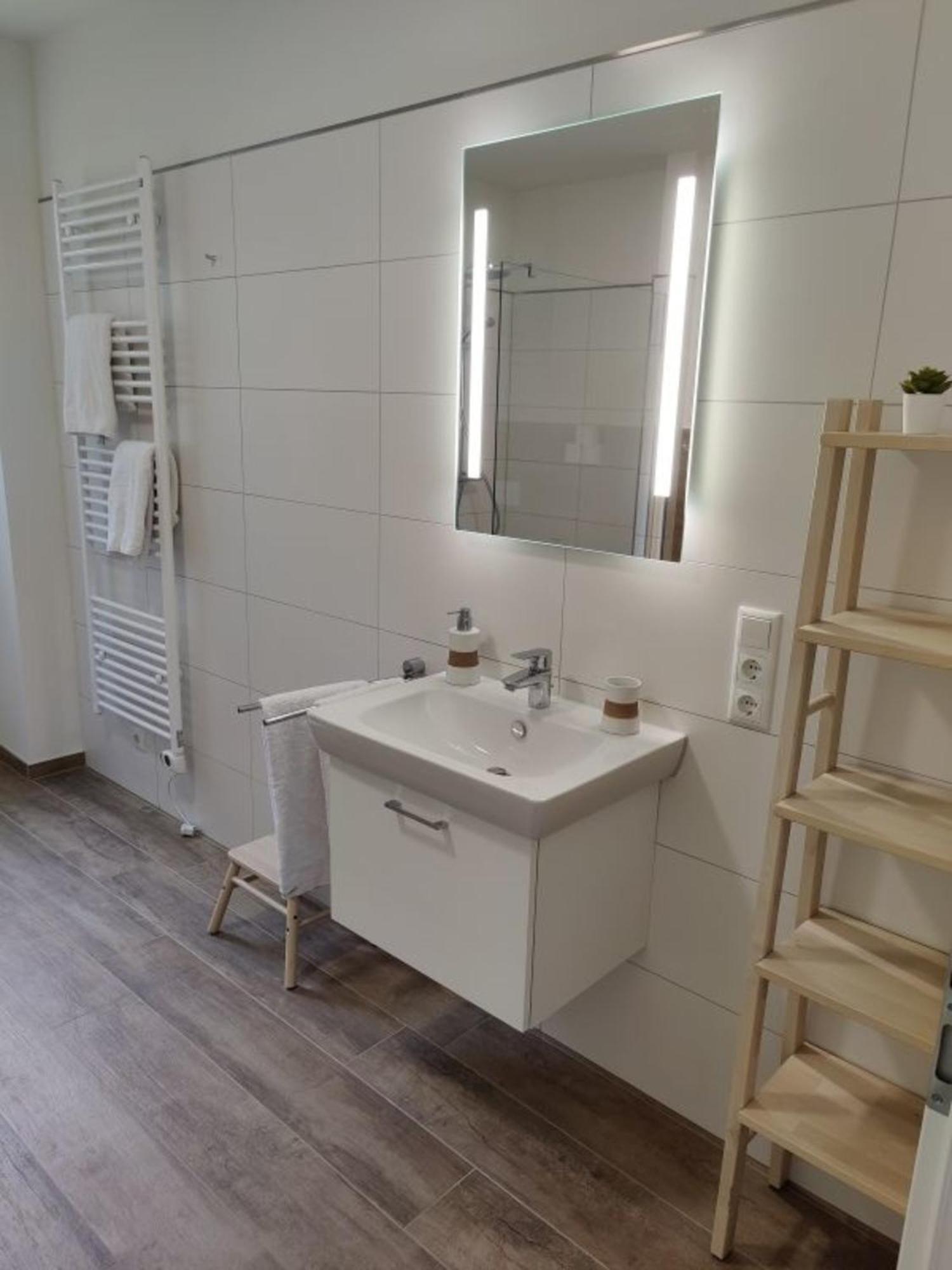 Haus Albatros Og - Exklusive Fewo Fuer 4 Personen Dangast Bagian luar foto